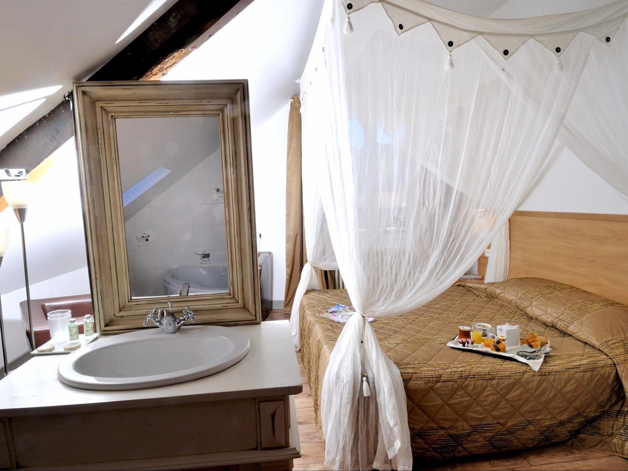 Contact Hotel Le Relais De Vellinus Beaulieu-sur-Dordogne Zewnętrze zdjęcie